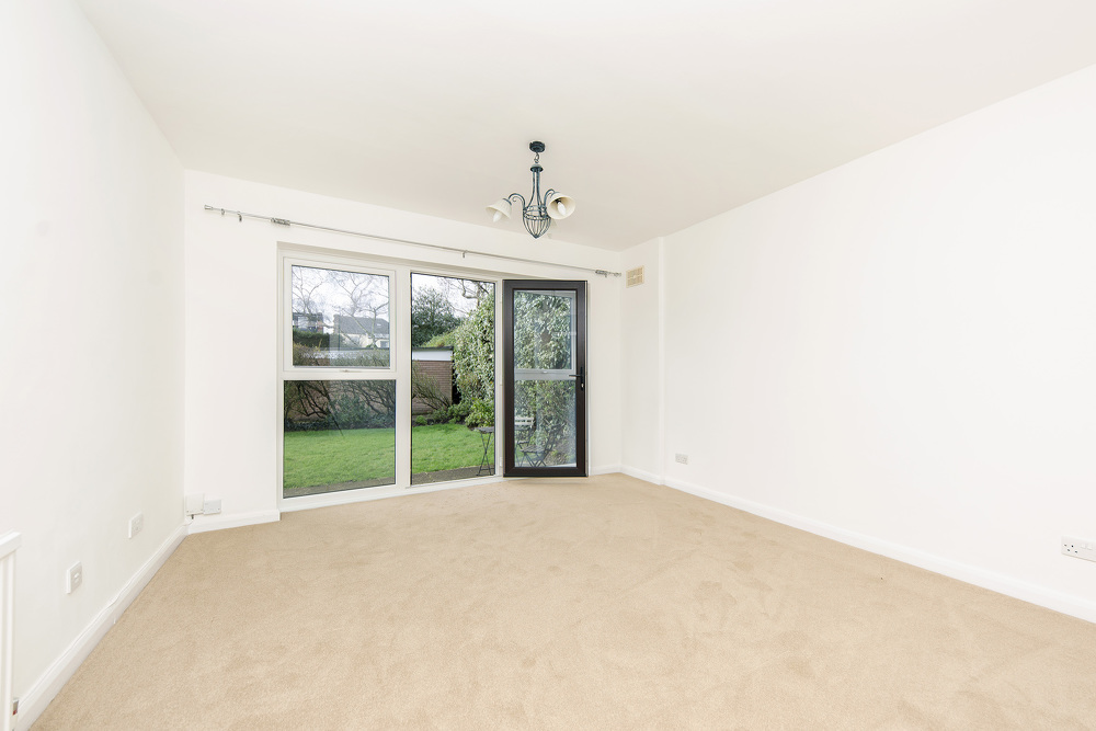 house or flat for sale or rent in south west London